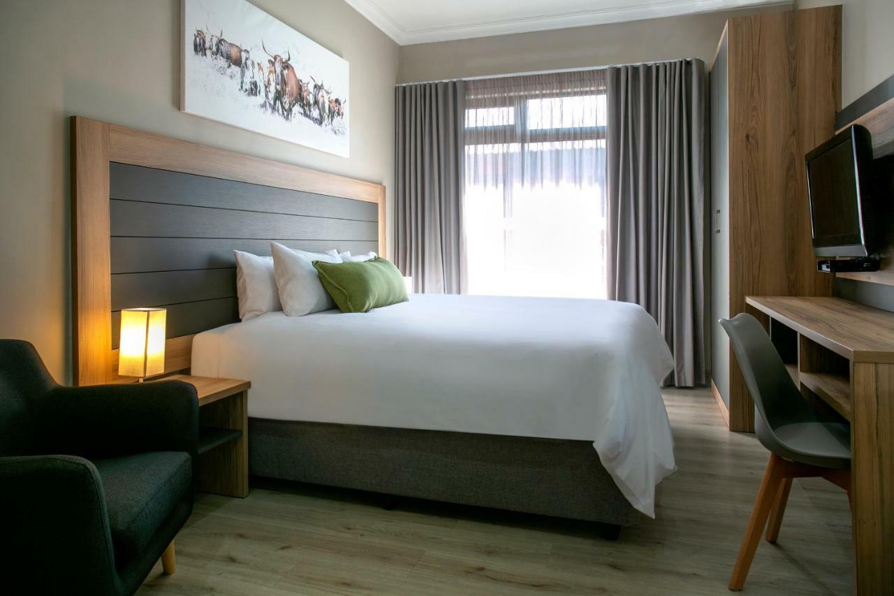 Hotel At Hatfield Apartments Pretoria Exterior photo